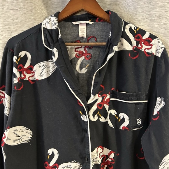 Victoria Secret Pajama Set Black Swan Print Long Sleeve Top & Pants Women's L - Picture 4 of 10